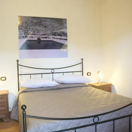 Il Castagneto Фермерский дом Itala